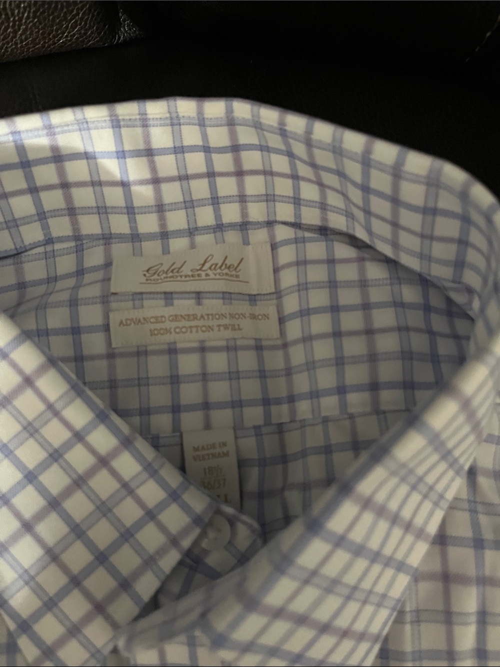 Roundtree and Yorke gold labeWhite Dress Shirt with Light Blue and Lavender Chec